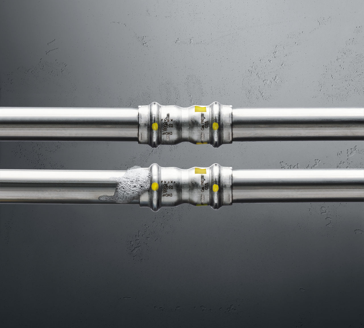 Viega Rohrleitungssystem Sanpress Inox G mit SC-Contur, die undichte Stellen aufzeigt. 