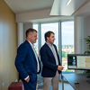North Tower Pisa - Il CEO di ATI Project Luca Serri (a destra) con l’AD Viega Italia Pierluigi Sgarabotto e l’headquarter dello studio internazionale.