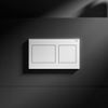 Das Design der „Visign for Style 21“ mit ihrer asymmetrischen Aufteilung in zwei unterschiedlich große Tastenfelder erinnert an hochwertige Lichtschalter. Die Farbvariante Mattweiß verleiht ihr eine moderne, minimalistische Ästhetik. (Foto: Viega)