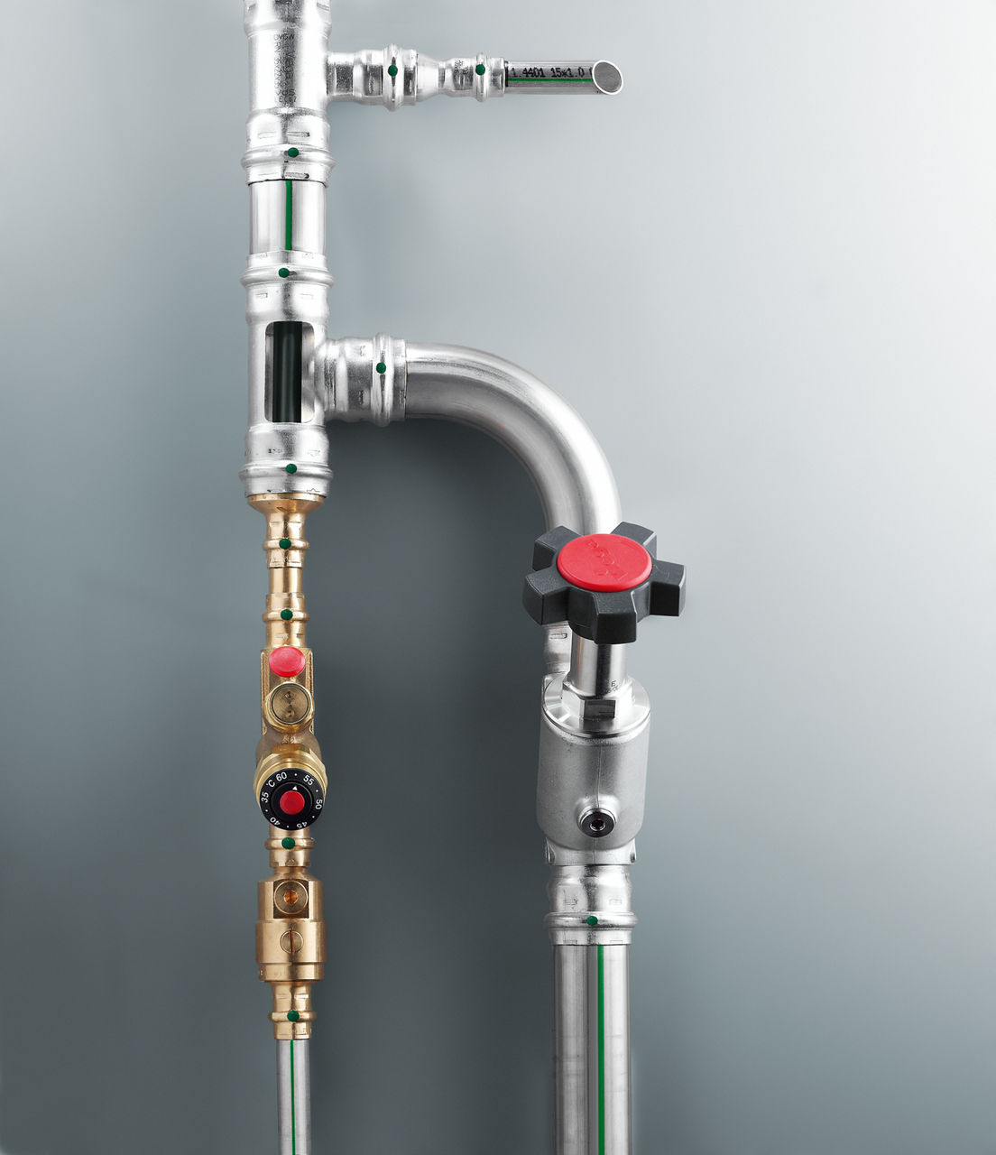 Drikkevandsinstallation med Sanpress Inox med anvendelse af Smartloop Inliner-teknikken.