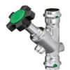 Valvola inclinata Viega Easytop Inox a flusso libero con dispositivo di sicurezza SC-Contur e predisposizione per valvola di campionamento. (Foto: Viega)