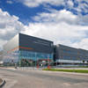 Die neue Pharmazie der Medizinischen Universität Wroclaw (Breslau), Polen, hat sechs Stockwerke und über 900 Räume. Die Gesamtnutzfläche aller Gebäude liegt bei ungefähr 12.600 m².