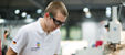 Silber für den Viega-Mitarbeiter Tobias Bornschein aus dem Werk Großheringen (Thüringen). Bei den WorldSkills Leipzig 2013 erkämpfte er für Deutschland eine Silbermedaille im Berufsbild Polymechaniker.