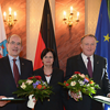 Heinz-Bernd Viegener (l.) und Walter Viegener erhielten den Thüringer Verdienstorden aus den Händen von Ministerpräsidentin Christine Lieberknecht vor allem aufgrund ihrer bedeutsamen unternehmerischen Leistungen für den Freistaat Thüringen und ihres sozialen Engagements. (Foto: Thüringer Staatskanzlei)