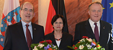 Heinz-Bernd Viegener (l.) und Walter Viegener erhielten den Thüringer Verdienstorden aus den Händen von Ministerpräsidentin Christine Lieberknecht vor allem aufgrund ihrer bedeutsamen unternehmerischen Leistungen für den Freistaat Thüringen und ihres sozialen Engagements. (Foto: Thüringer Staatskanzlei)