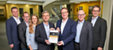 Verleihung des RECRUITING EXCELLENCE Gütesiegels: (v.l.n.r.) Marco Bücking (HR Manager, Viega), Axel Bergmann (Senior Account Manager, Jobware), Luisa Stachelscheid (Trainee HR, Viega), Stefan Tofote (Personalleiter HR Management Supply Chain und Leiter HR Services, Viega), Matthias Olten (Bereichsleitung Auditierung Jobware), Prof. Dr. Wolfgang Jäger (Wiss. Beirat Hochschule RheinMain) und Christoph Wild (Personalleiter HR Management Sales & Marketing, Viega). (Foto: Viega)