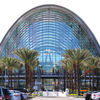 Das Anaheim Regional Transportation Intermodal Center (ARTIC) in Orange County (Kalifornien, USA) ist die Verkehrsdrehscheibe der Zukunft.