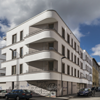 Passt sich architektonisch gut in das Leipziger Szeneviertel Connewitz ein: der viergeschossige Neubau der WBG „Kontakt“. 