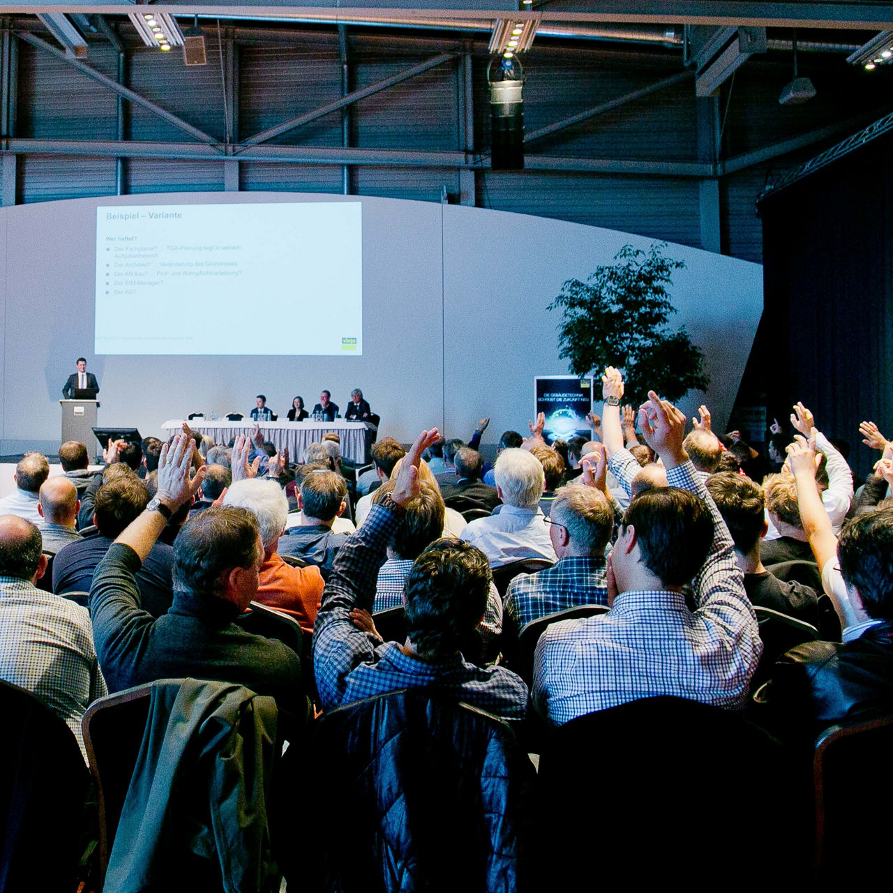 Die Viega Fachsymposien drehen sich um das Thema „Trinkwassergüte und Energieeffizienz – vernetzt durch digitale Prozesse“. Den Anfang machte Salzburg. 